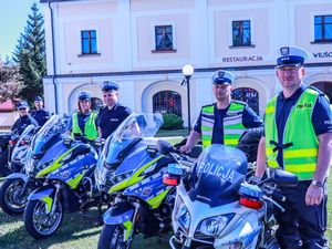 Policjanci zadbali o bezpieczny przebieg XI Pielgrzymki Motocyklowej w Krzeszowie