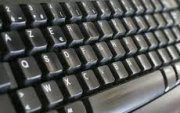Policja apeluje: Uwaga na oszustwa podczas zakupów w Internecie