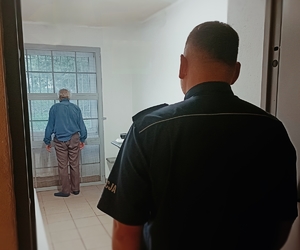 3-miesięczny areszt dla 72-latka, który kilkukrotnie ugodził nożem swoją partnerkę