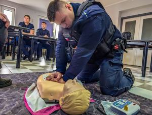 Szkolenie policjantów i pracowników Policji z pierwszej pomocy