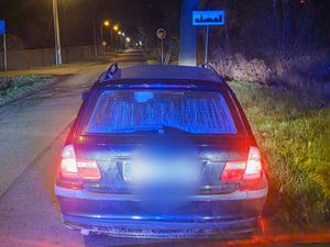 Nieletni bez uprawnień i pod wpływem narkotyków zatrzymany przez kamiennogórskich policjantów