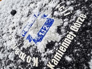 Kamiennogórscy policjanci apelują – nie wchodź na zamarznięte zbiorniki wodne!