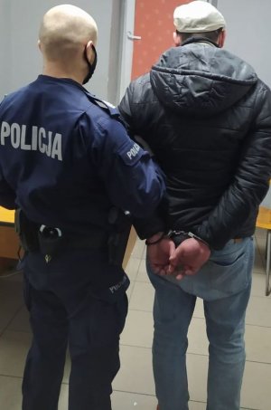 28 - letni poszukiwany zatrzymany przez policjantów Ogniwa Patrolowo-Interwencyjnego